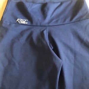 NWT Kast Capri Leggings